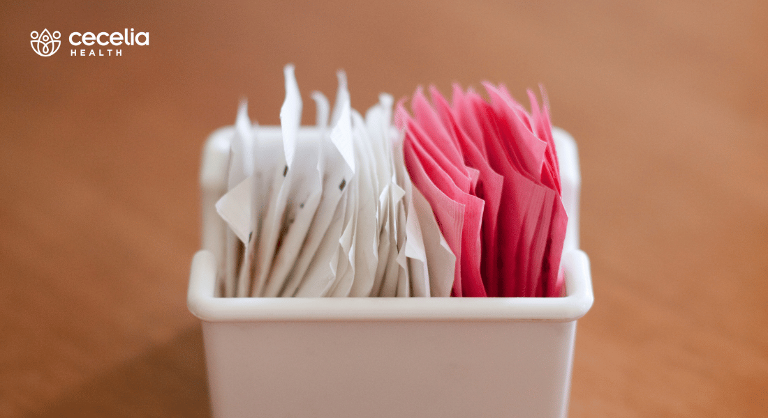 packets of artificial sweeteners
